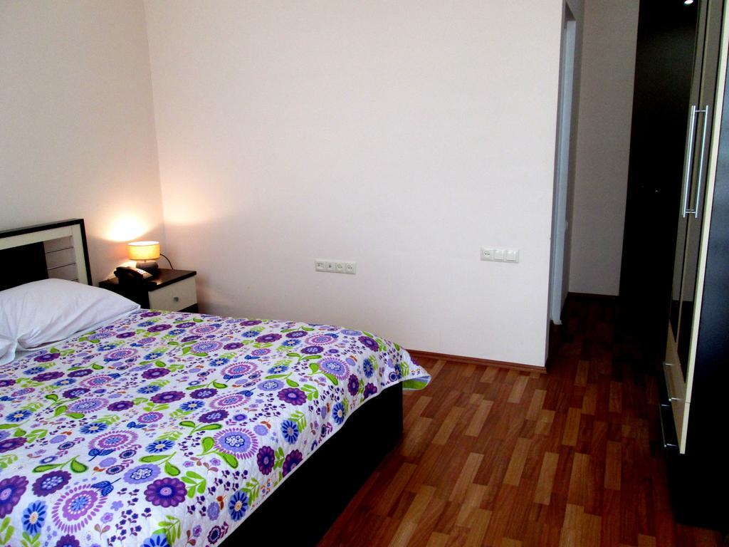Max Comfort Hotel Kutaisi Eksteriør bilde
