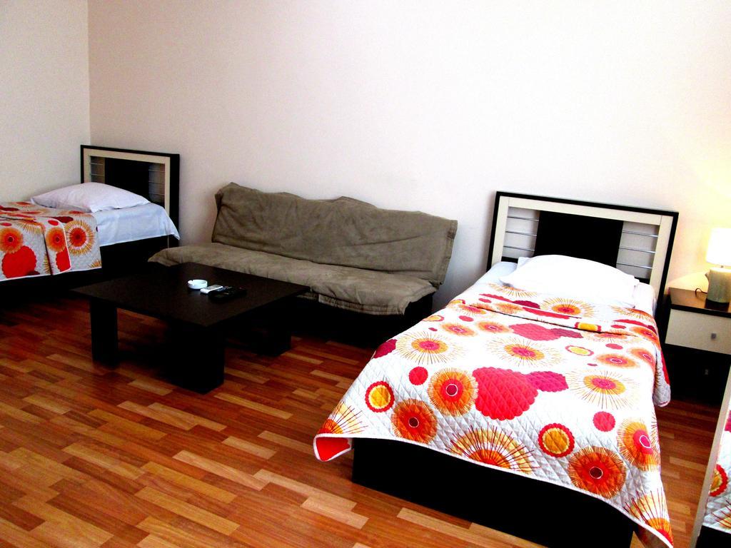 Max Comfort Hotel Kutaisi Eksteriør bilde